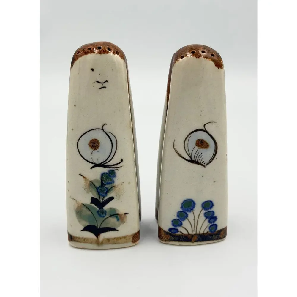 Folk-Art Ken Edwards Palomar Tonala Pottery Hand Painted Salt and Pepper Shakers